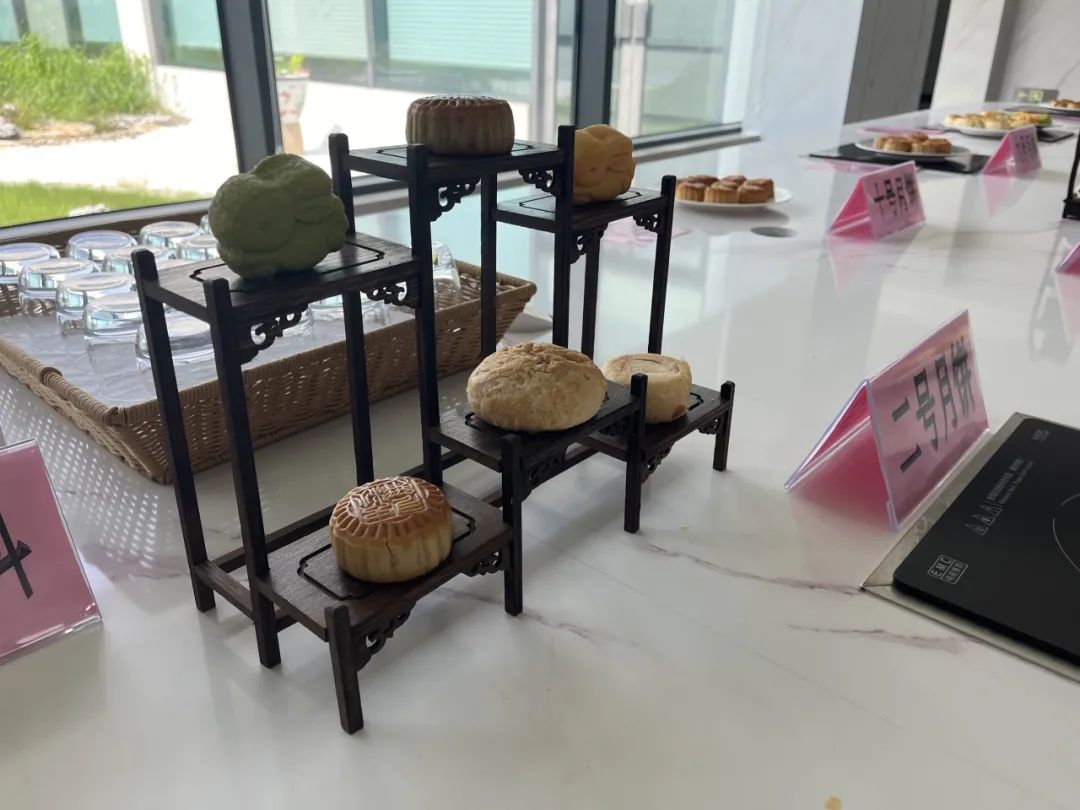 05ac5602-d56a-4ee4-a8fc-0c55c9379246