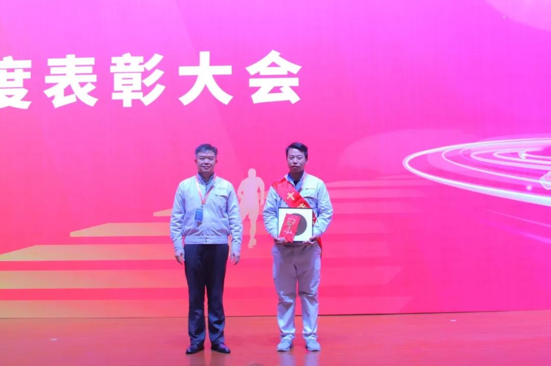 0bf7328c-717a-437e-ae16-1d7b404677f6