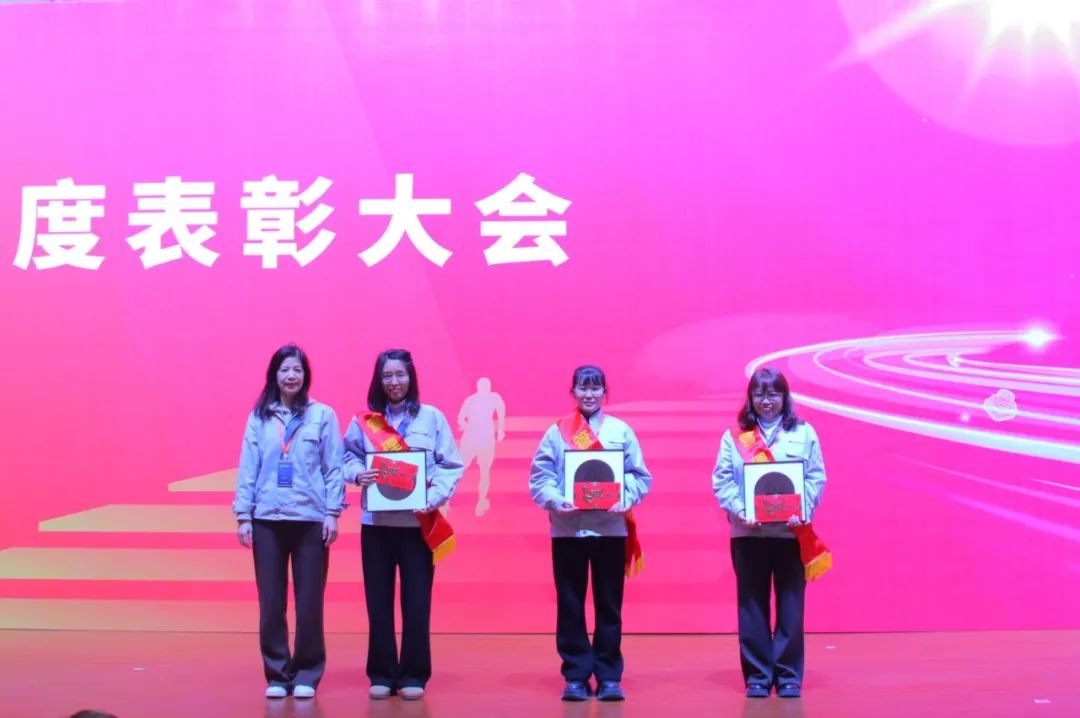 4b8f4bf0-14cf-4f58-9067-d597be47d5d2