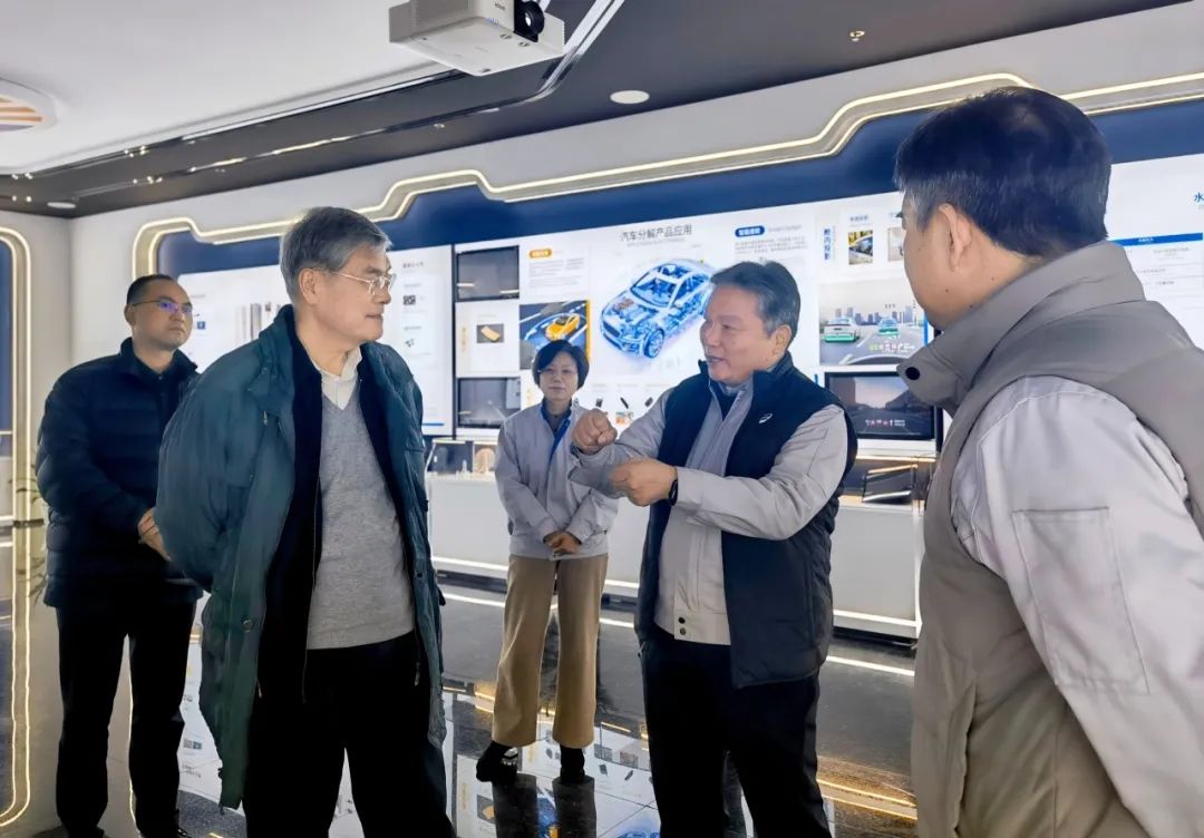 5de75be4-a546-4d6e-945b-2c432c2abbde