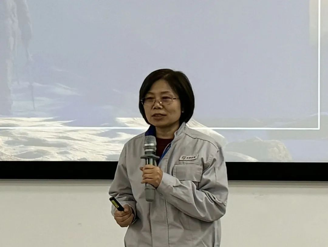 8f78b626-63f7-460f-852f-5faf3f9a7193