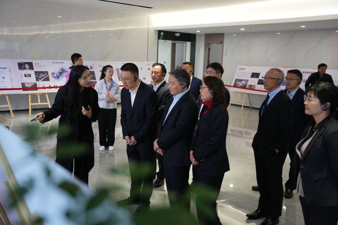 aa249bc1-cb0a-4a33-bfce-edb6e4534a63