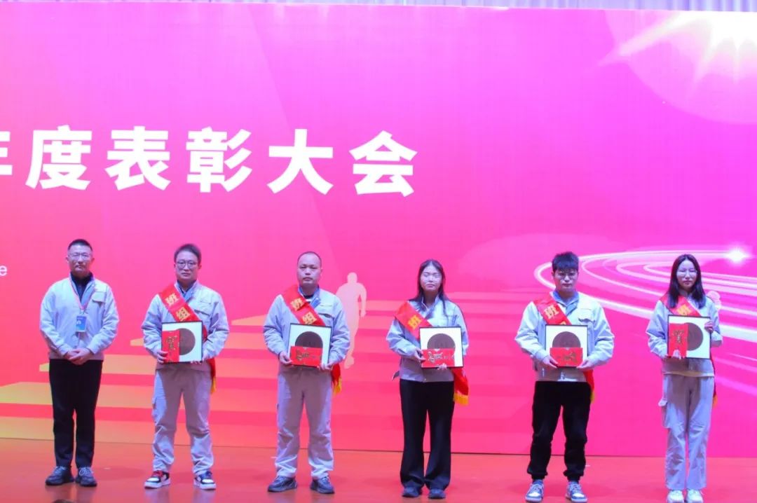 f70ad4fc-fb45-438f-88be-ee165e3e5bb3