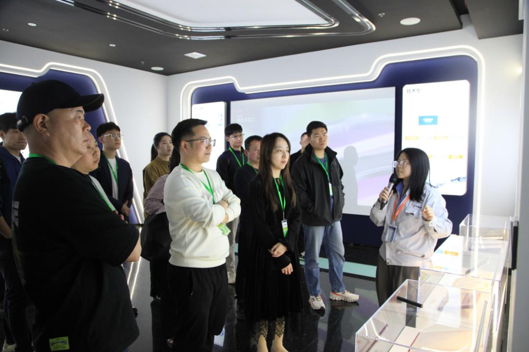 fbcfc799-ab52-456d-9efb-351a5e6715bf